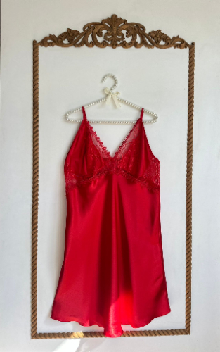 Büyük Beden Saten Kırmızı Gecelik