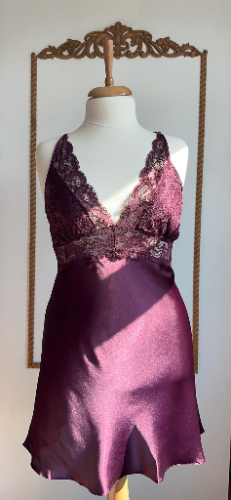 Büyük Beden Mürdüm Saten Gecelik