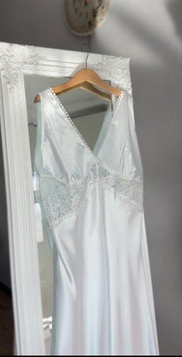 Ekru Uzun Saten Gecelik